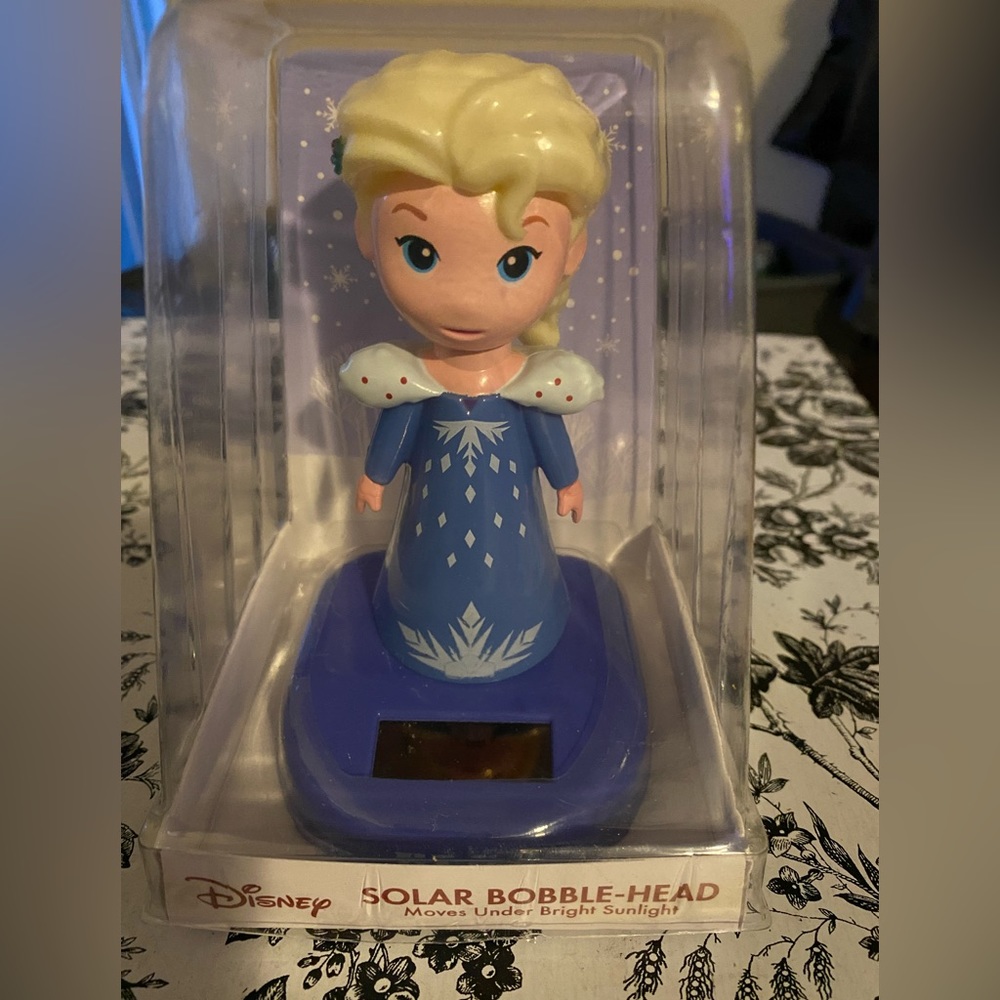 Disney Frozen Solar Bobble Head